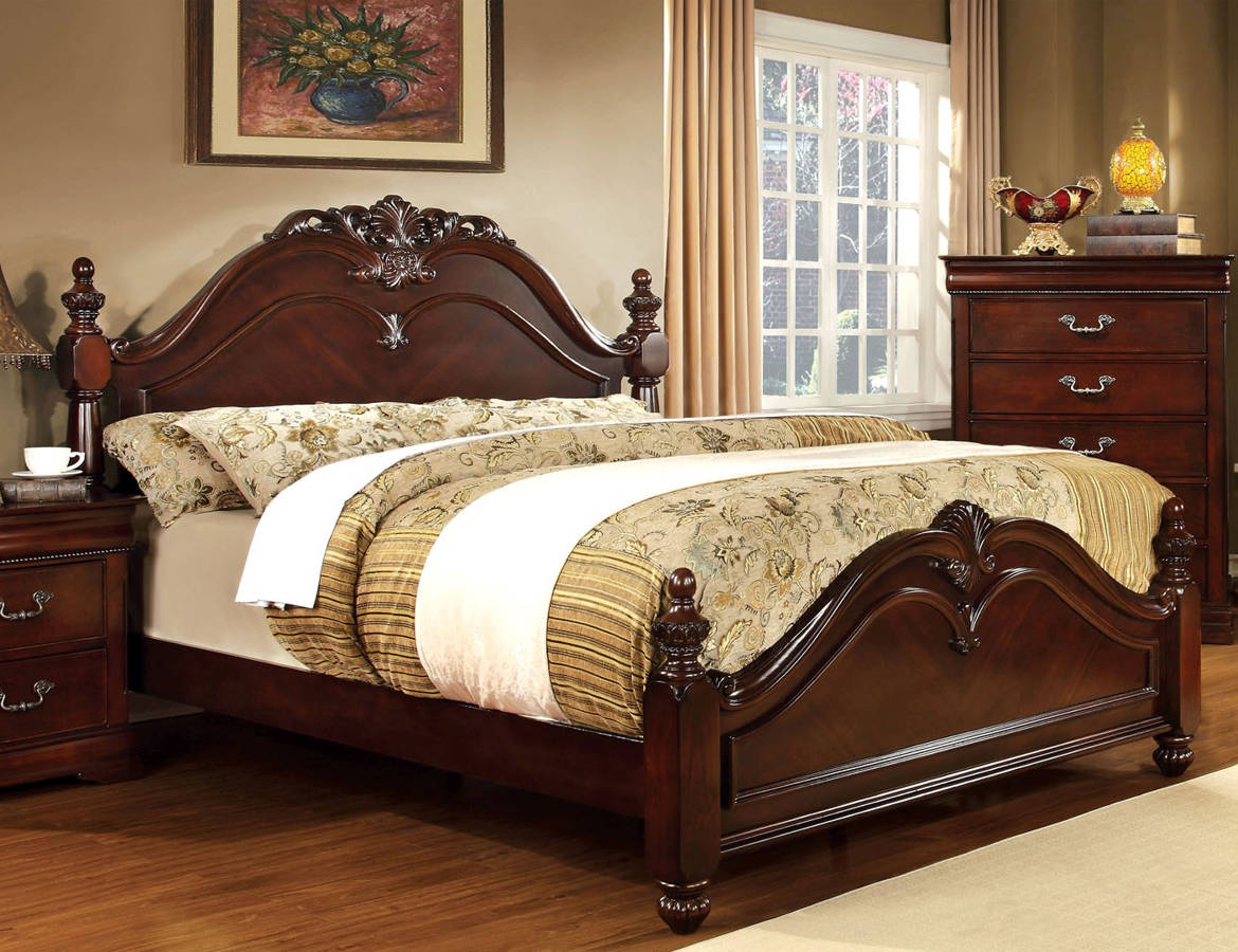 Красивая кровать двуспальная из дерева